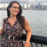 Docente esperto con decennale esperienza impartisce lezioni coinvolgenti ed efficaci